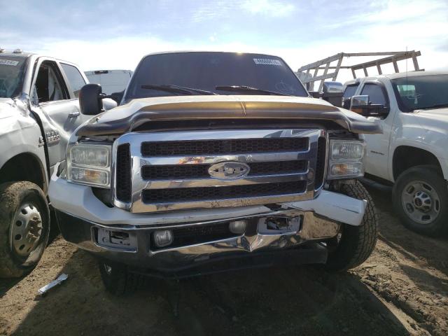 1FTWW31P05ED33086 - 2005 FORD F350 SRW SUPER DUTY WHITE photo 5