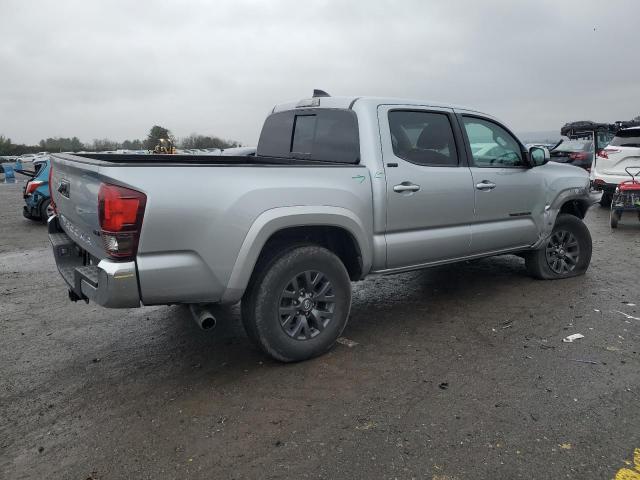 3TMCZ5AN8PM542139 - 2023 TOYOTA TACOMA DOUBLE CAB SILVER photo 3