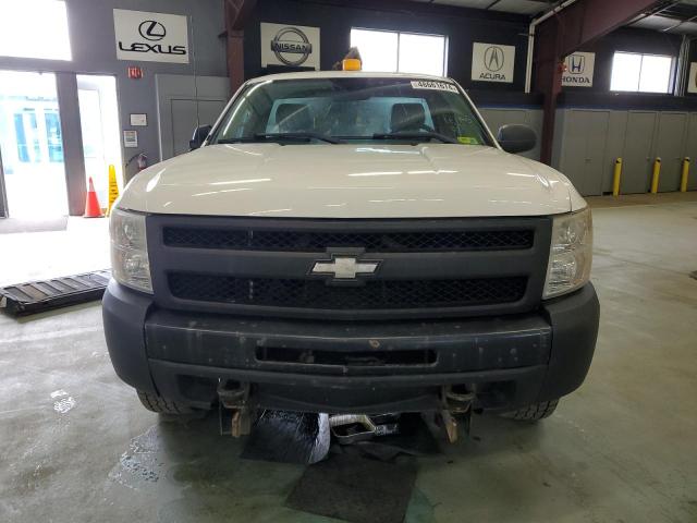 1GCPKPE06AZ232786 - 2010 CHEVROLET SILVERADO K1500 WHITE photo 5