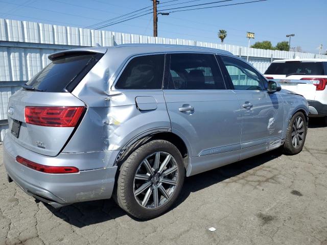 WA1VAAF78HD055372 - 2017 AUDI Q7 PRESTIGE SILVER photo 3