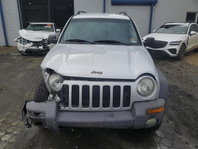 1J4GL48K53W649906 - 2003 JEEP LIBERTY SPORT SILVER photo 5