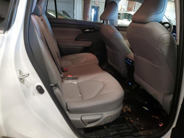 5TDHZRBH8NS583759 - 2022 TOYOTA HIGHLANDER XLE 白色 照片 11