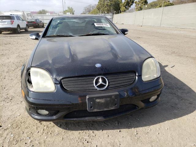 WDBKK66F62F261620 - 2002 MERCEDES-BENZ SLK 32 AMG KOMPRESSOR BLACK photo 5