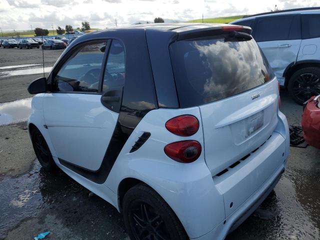 WMEEJ3BA3DK667831 - 2013 SMART FORTWO PURE WHITE photo 2