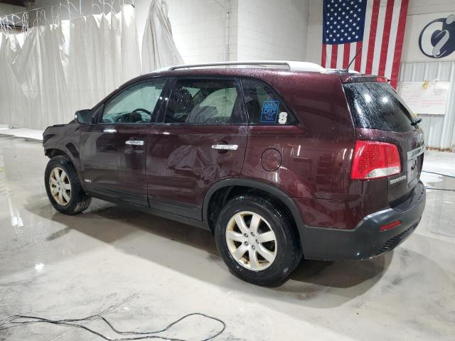 5XYKTDA22BG167285 - 2011 KIA SORENTO BASE BURGUNDY photo 2