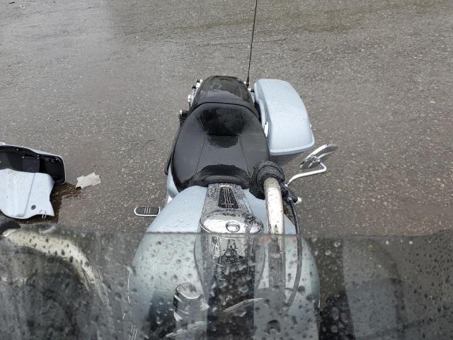 1HD1KHC18PB634493 - 2023 HARLEY-DAVIDSON FLTRX 银色 照片 5