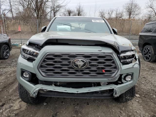 3TMCZ5AN6PM564768 - 2023 TOYOTA TACOMA DOUBLE CAB GRAY photo 5