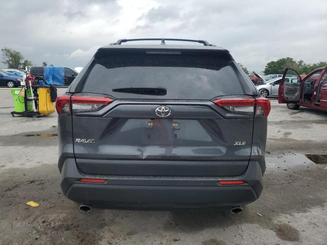 JTMW1RFV4LD046877 - 2020 TOYOTA RAV4 XLE GRAY photo 6