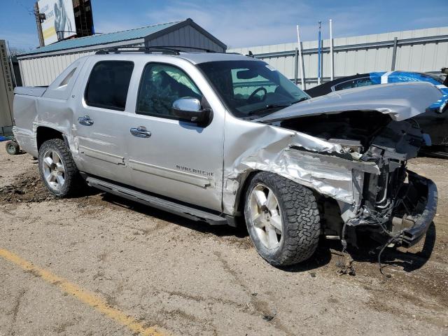 3GNTKFE74CG231202 - 2012 CHEVROLET AVALANCHE LT SILVER photo 4