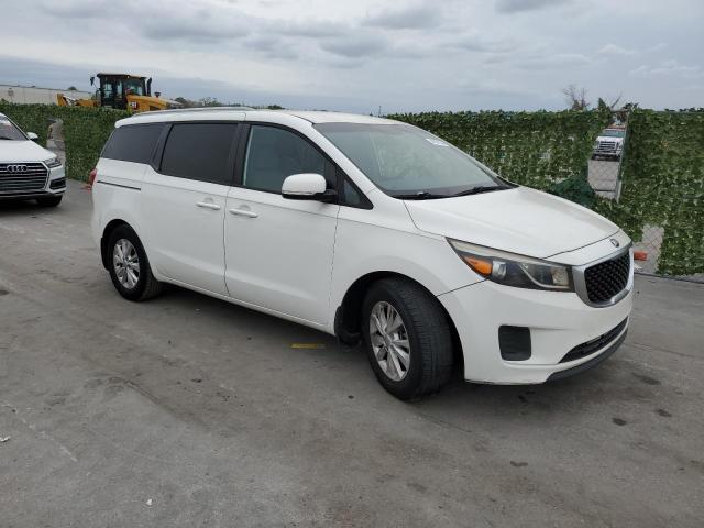 KNDMB5C10G6107196 - 2016 KIA SEDONA LX WHITE photo 4