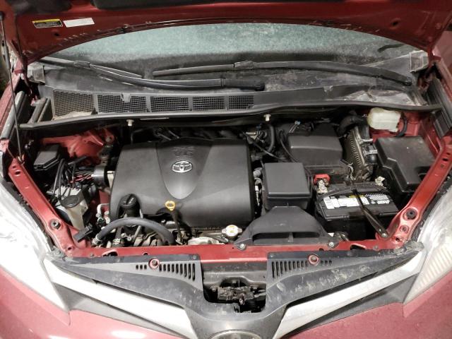 5TDJZ3DC2JS197302 - 2018 TOYOTA SIENNA LE RED photo 12