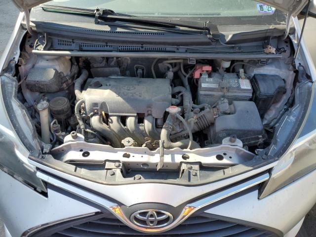 VNKKTUD37HA073312 - 2017 TOYOTA YARIS L SILVER photo 11