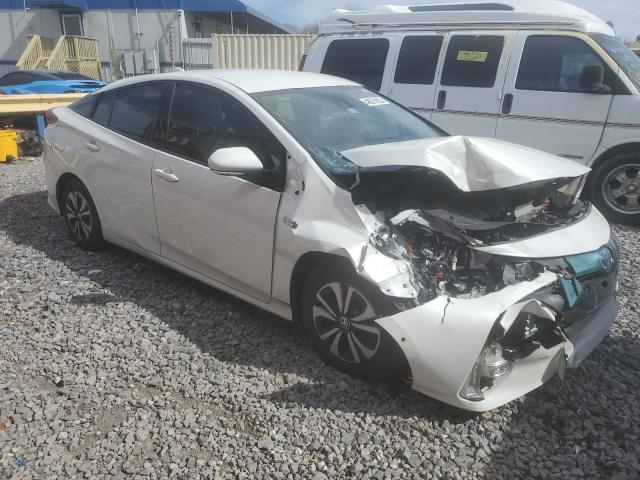 JTDKARFP4H3032717 - 2017 TOYOTA PRIUS PRIM WHITE photo 4