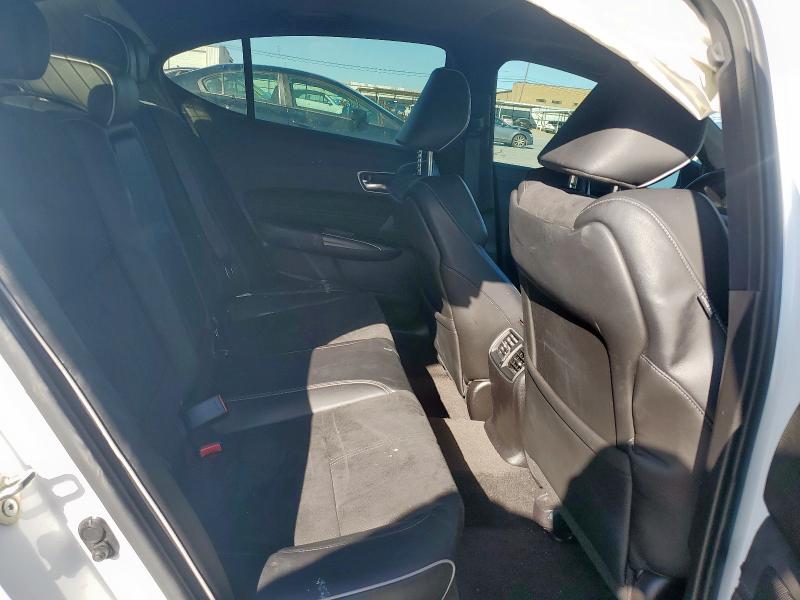 19UUB2F67JA000092 - 2018 ACURA TLX TECH+A თეთრი ფოტო 10