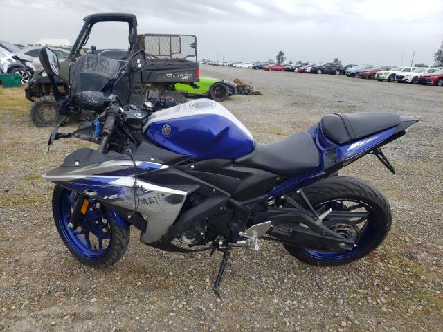 MH3RH06Y7FK006809 - 2015 YAMAHA YZFR3 BLUE photo 3