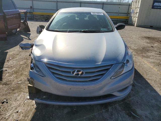 5NPEB4AC6DH758739 - 2013 HYUNDAI SONATA GLS SILVER photo 5