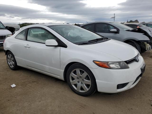 2HGFG12637H558901 - 2007 HONDA CIVIC LX WHITE photo 4