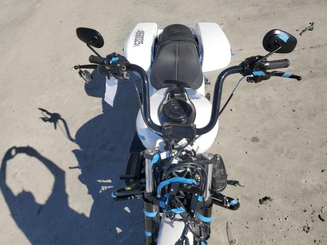 1HD1KH712RB654879 - 2024 HARLEY-DAVIDSON FLTRX 白色 照片 5