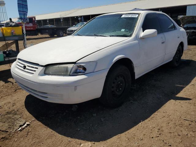 JT2BG22K8W0190761 - 1998 TOYOTA CAMRY CE WHITE photo 1