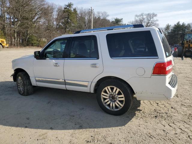 5LMJJ2J52DEL01619 - 2013 LINCOLN NAVIGATOR WHITE photo 2