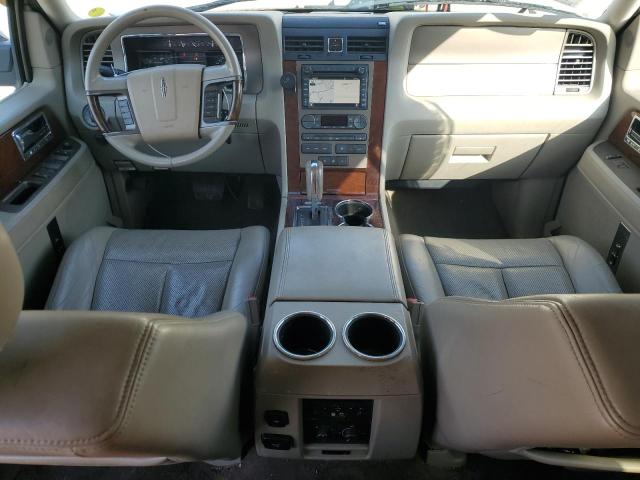 5LMJJ2J52DEL01619 - 2013 LINCOLN NAVIGATOR WHITE photo 8