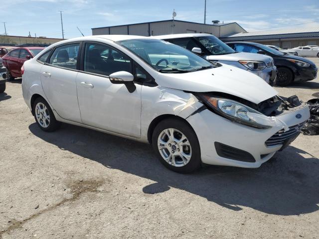 3FADP4BJ6FM149082 - 2015 FORD FIESTA SE WHITE photo 4