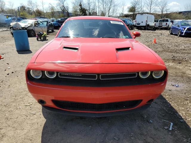 2C3CDZGGXKH709031 - 2019 DODGE CHALLENGER SXT RED photo 5