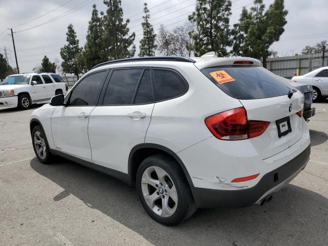 WBAVM1C55FVW58378 - 2015 BMW X1 SDRIVE28I WHITE photo 2