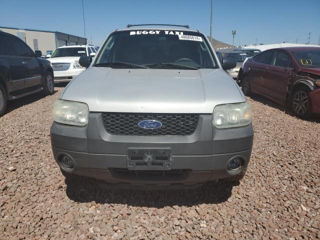 1FMYU93125KD17754 - 2005 FORD ESCAPE XLT GRAY photo 5