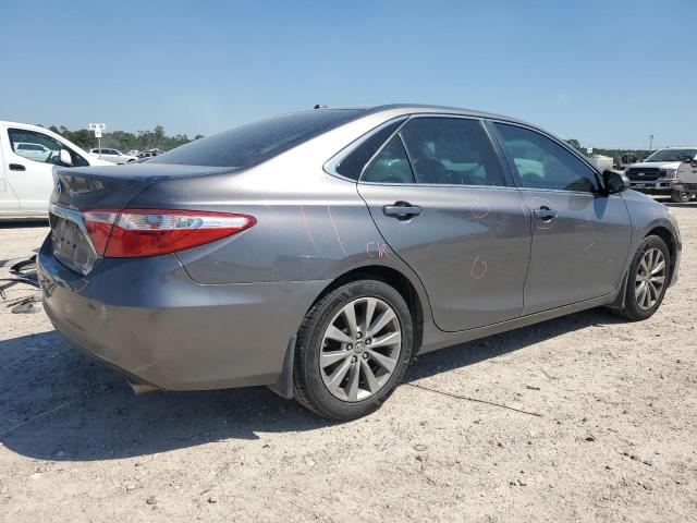 4T4BF1FK8FR465621 - 2015 TOYOTA CAMRY LE GRAY photo 3