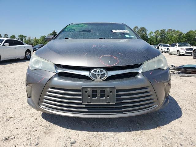 4T4BF1FK8FR465621 - 2015 TOYOTA CAMRY LE GRAY photo 5