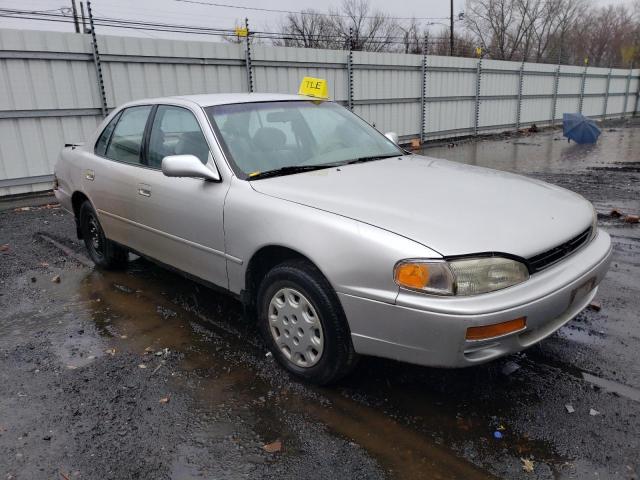 JT2BG12K9T0367887 - 1996 TOYOTA CAMRY DX BEIGE photo 4