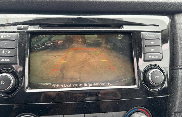 KNMAT2MV2JP588554 - 2018 NISSAN ROGUE S 银色 照片 10