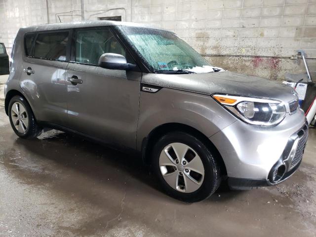 KNDJN2A2XG7320610 - 2016 KIA SOUL GRAY photo 4