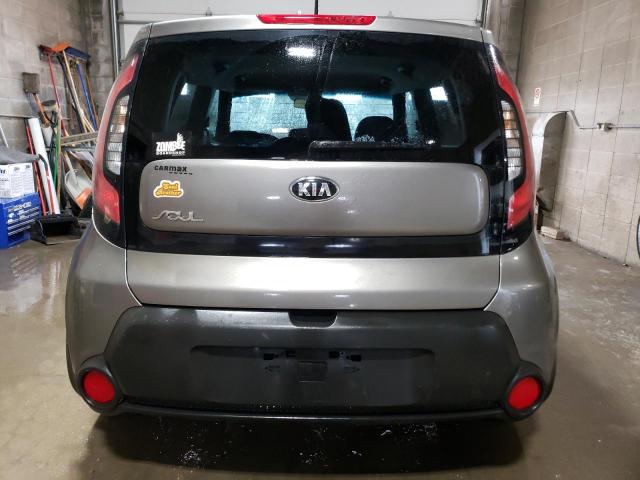 KNDJN2A2XG7320610 - 2016 KIA SOUL GRAY photo 6