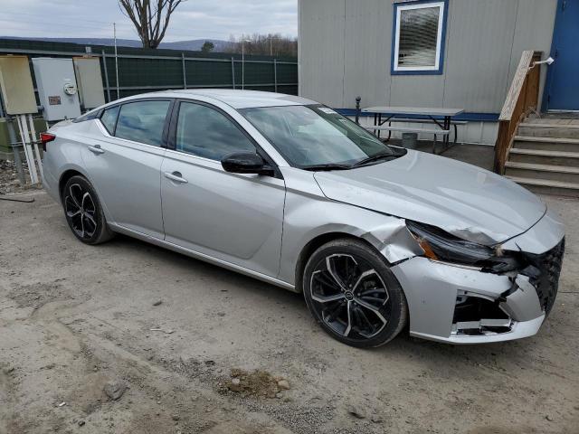 1N4BL4CV8PN418162 - 2023 NISSAN ALTIMA SR SILVER photo 4