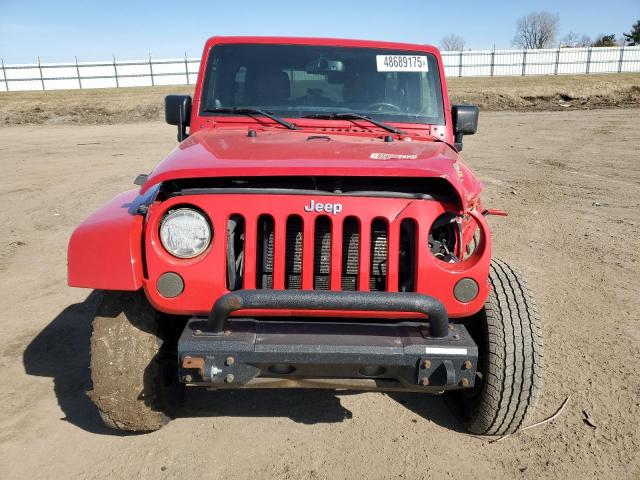 1C4HJWEG2DL674566 - 2013 JEEP WRANGLER U SAHARA RED photo 5