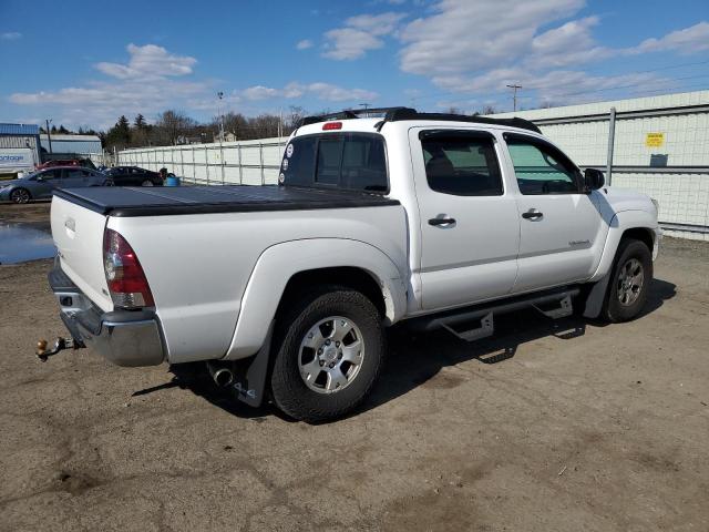 3TMLU4EN4FM167965 - 2015 TOYOTA TACOMA DOUBLE CAB WHITE photo 3