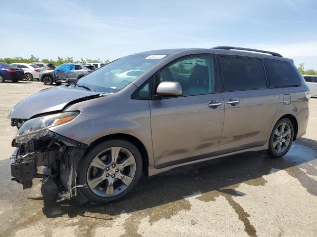 5TDXK3DC0GS724180 - 2016 TOYOTA SIENNA SE CHARCOAL photo 1