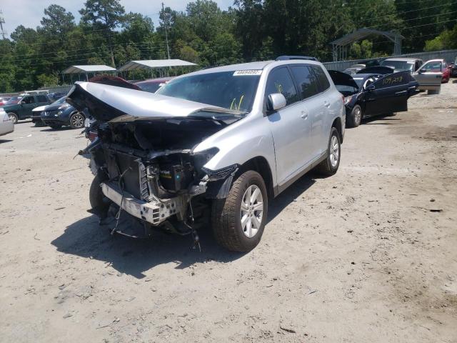 5TDZA3EH6CS025619 - 2012 TOYOTA HIGHLANDER BASE Argent photo 2