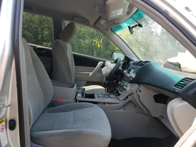 5TDZA3EH6CS025619 - 2012 TOYOTA HIGHLANDER BASE Argent photo 5