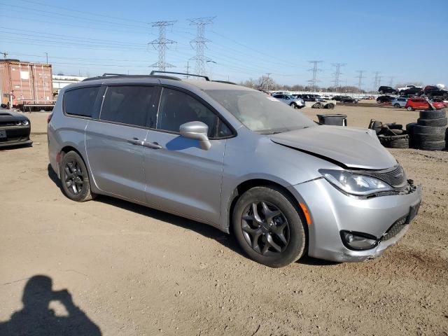 2C4RC1BG2JR174805 - 2018 CHRYSLER PACIFICA TOURING L SILVER photo 4
