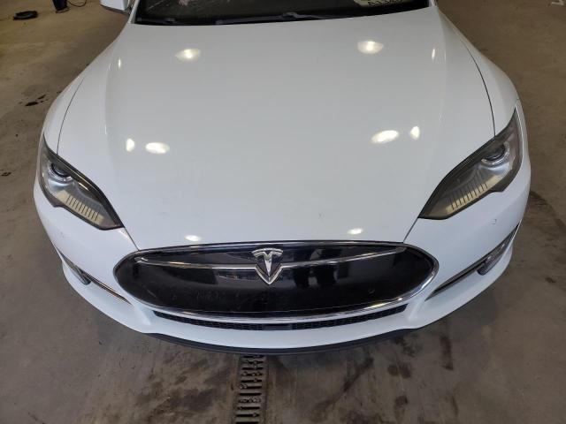 5YJSA1E4XFF110720 - 2015 TESLA MODEL S WHITE photo 11