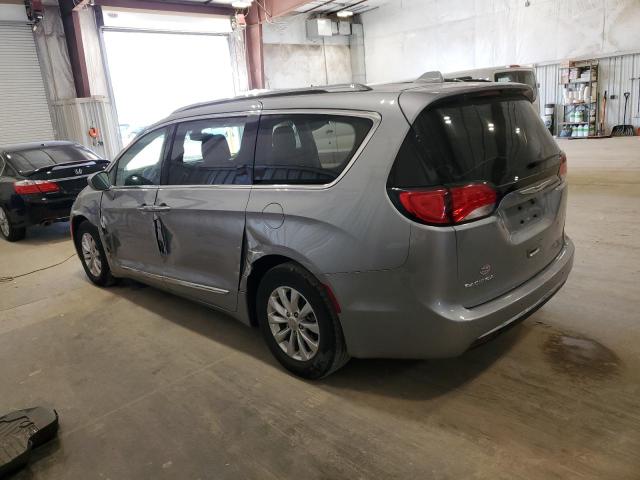2C4RC1EG7JR315296 - 2018 CHRYSLER PACIFICA TOURING L PLUS SILVER photo 2