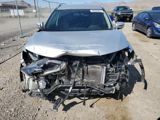 5N1AT2MT0JC816777 - 2018 NISSAN ROGUE S SILVER photo 5