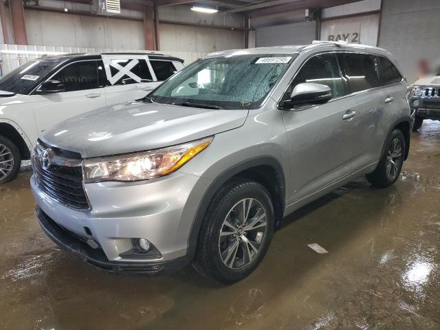 5TDJKRFH9GS276510 - 2016 TOYOTA HIGHLANDER XLE 银色 照片 1