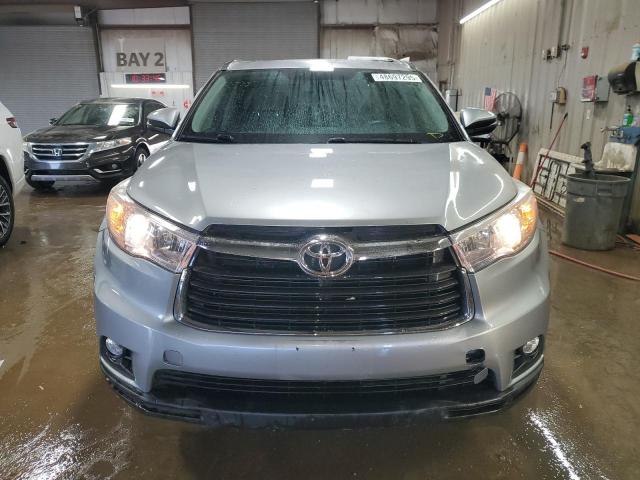 5TDJKRFH9GS276510 - 2016 TOYOTA HIGHLANDER XLE 银色 照片 5