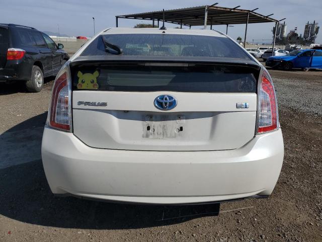 JTDKN3DU3F0440411 - 2015 TOYOTA PRIUS WHITE photo 6