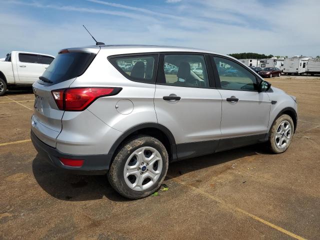 1FMCU0F70KUB94588 - 2019 FORD ESCAPE S SILVER photo 3