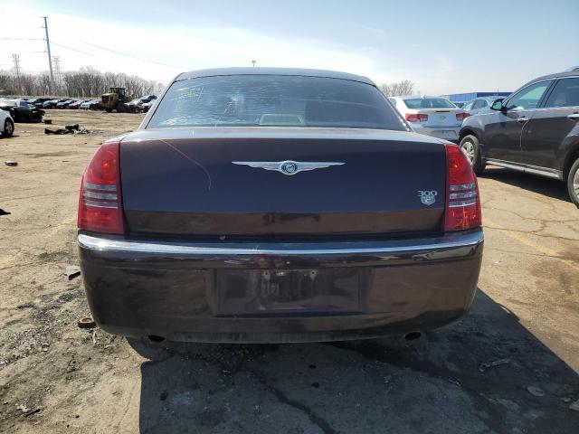 2C3JA63H55H525861 - 2005 CHRYSLER 300C BROWN photo 6